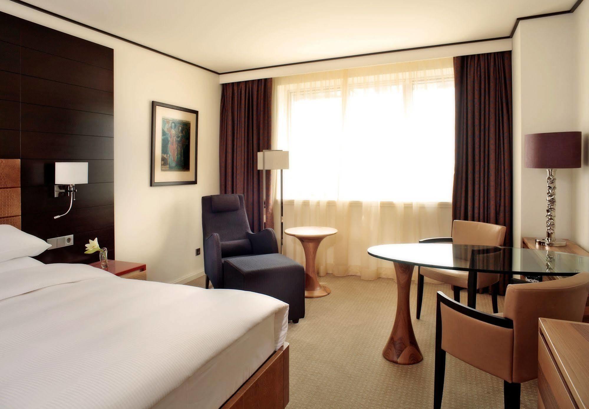 Hyatt Regency Kyiv Hotel Luaran gambar